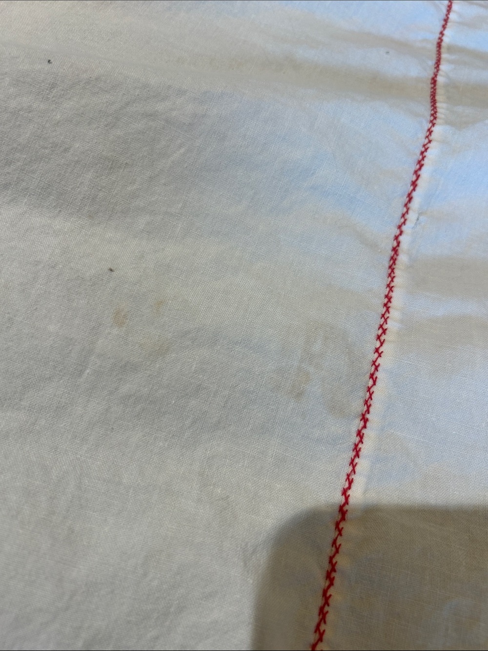 Vintage White Tablecloth with Red and Green Embroidered Wreath Motifs - Picture 14 of 14